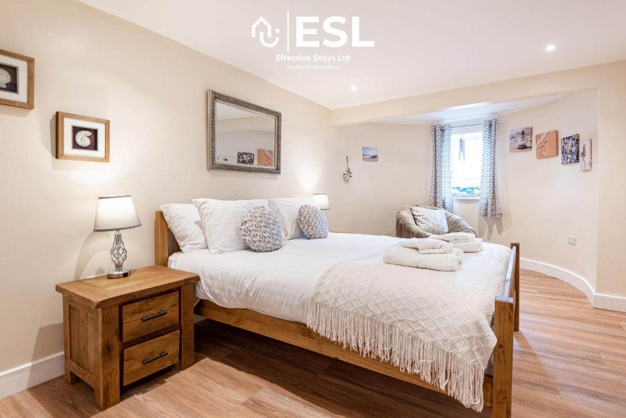 Beautiful En Suite 5 Bedroom Home With Sea Views ニューキー エクステリア 写真