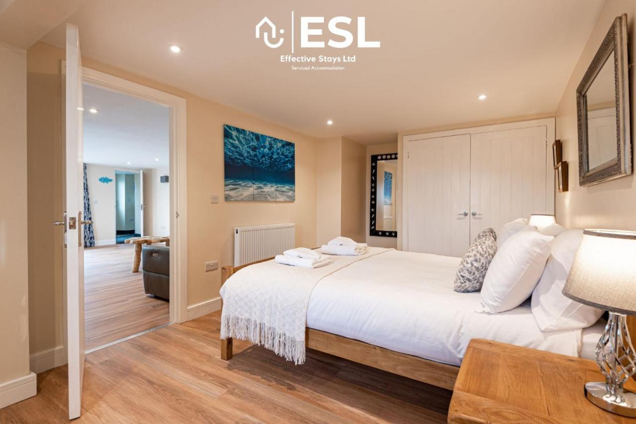 Beautiful En Suite 5 Bedroom Home With Sea Views ニューキー エクステリア 写真